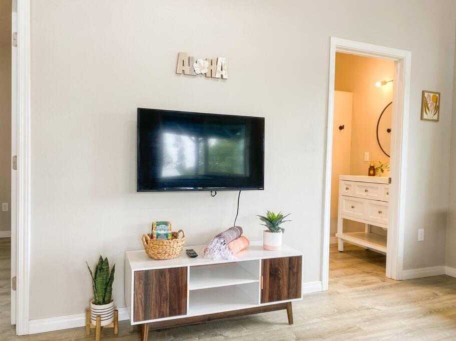 ケアアウHibiscus Hale, Full Kitchen, King Bed, Parkingアパートメント エクステリア 写真