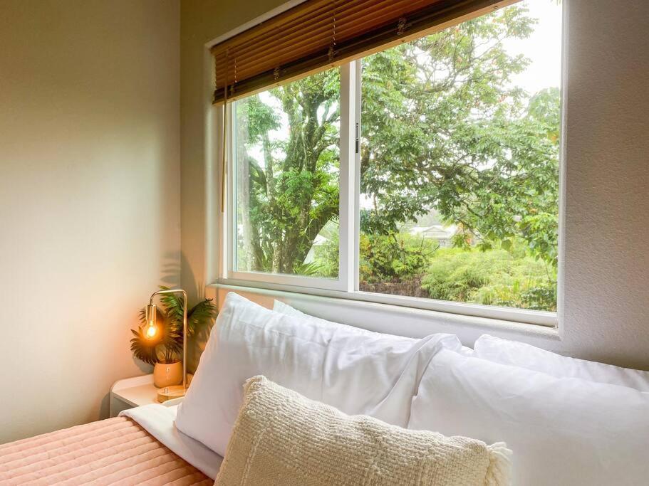 ケアアウHibiscus Hale, Full Kitchen, King Bed, Parkingアパートメント エクステリア 写真